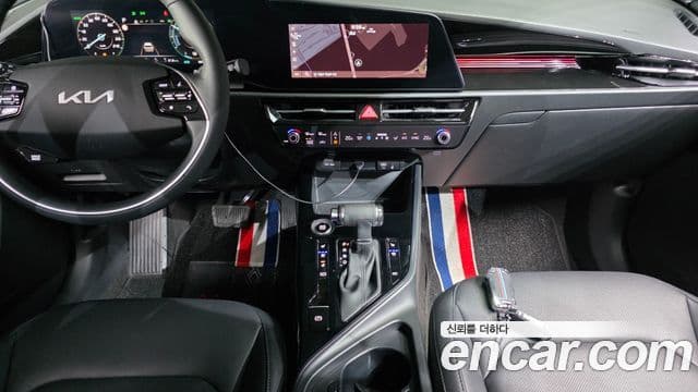 Kia Niro 2022 — Şəkil 15/20