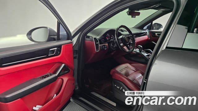 Porsche Cayenne 2021 — Şəkil 8/20