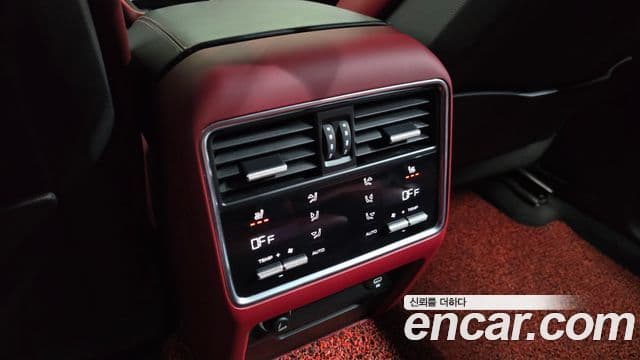 Porsche Cayenne 2021 — Şəkil 18/20