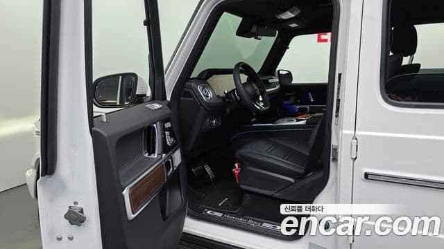Mercedes-Benz G-Class 2026 — ფოტო 10/20