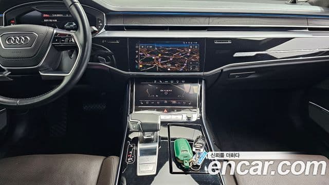 Audi A8 2021 — Şəkil 13/20