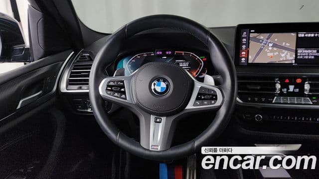 BMW X4 2022 — ფოტო 13/20