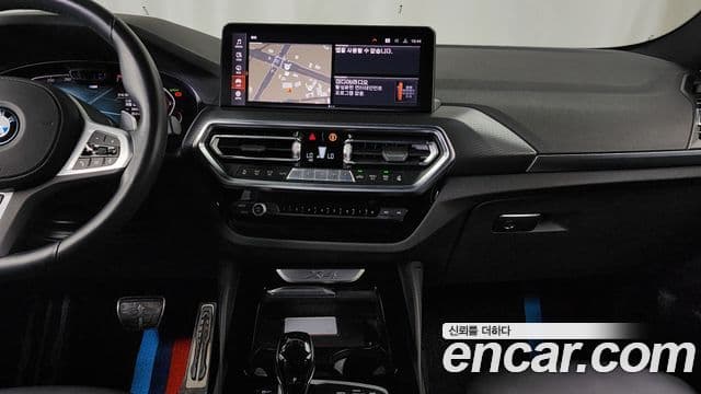 BMW X4 2022 — ფოტო 14/20