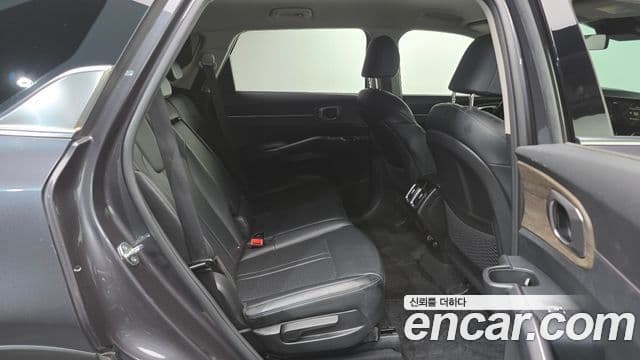 Kia Sorento 2022 — Фото 11/20
