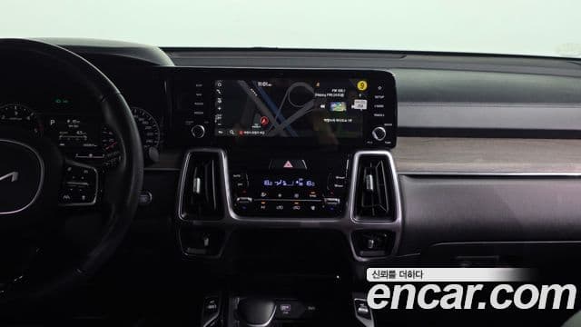 Kia Sorento 2022 — Фото 12/20