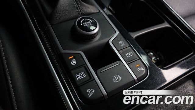 Kia Sorento 2022 — Фото 17/20