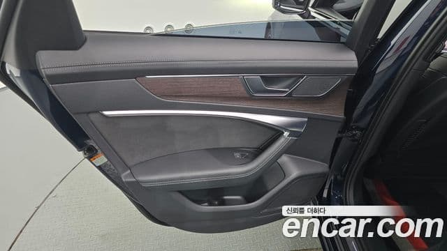 Audi A6 2023 — Photo 29/35