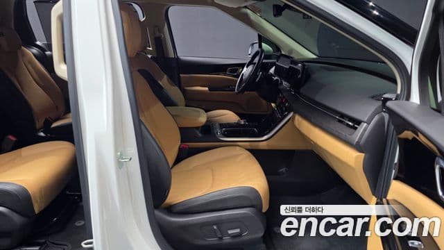 Kia Carnival 2023 — Şəkil 11/20