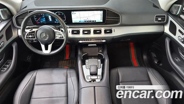 Mercedes-Benz GLE-Class 2020 — ფოტო 7/20