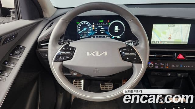 Kia Niro 2022 — Şəkil 12/20
