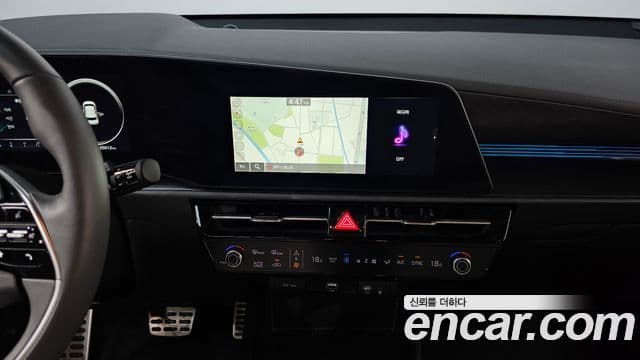 Kia Niro 2022 — Şəkil 13/20