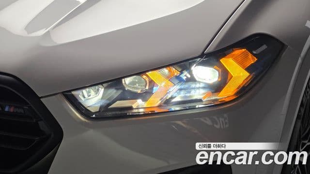 BMW X6M 2024 — Photo 12/32