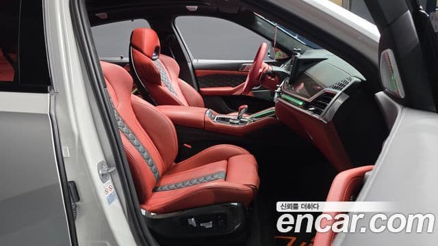 BMW X6M 2024 — Photo 18/32