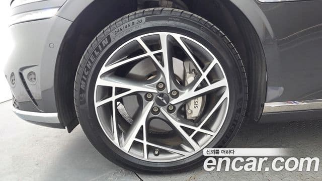 Genesis G90 2022 — ფოტო 5/20