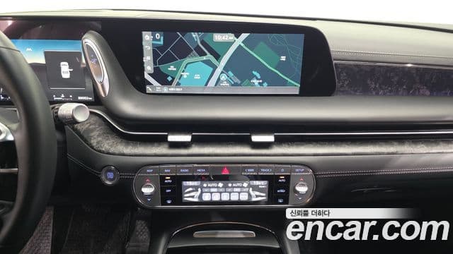 Genesis G90 2022 — ფოტო 15/20