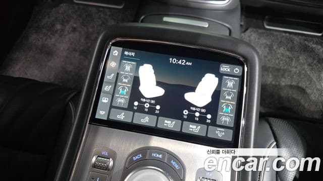 Genesis G90 2022 — ფოტო 19/20