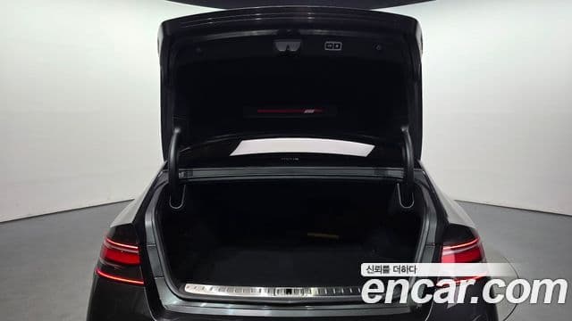 Genesis G90 2022 — ფოტო 20/20