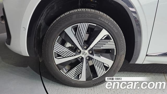 Renault Samsung Grand Koleos 2024 — ფოტო 20/35
