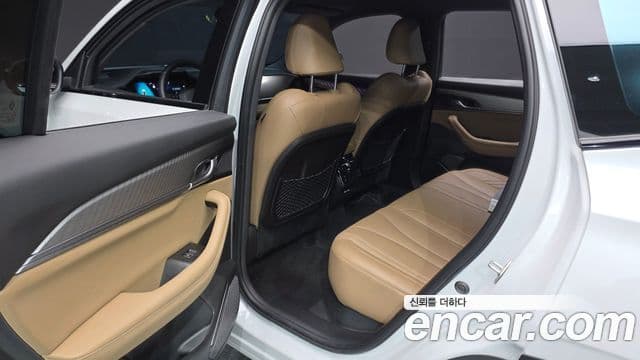 Renault Samsung Grand Koleos 2024 — Фото 12/20
