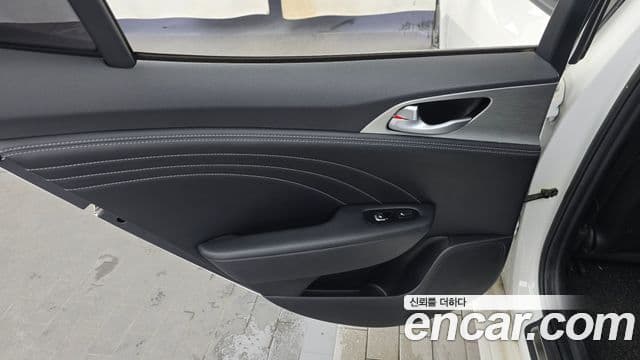 Kia Stinger Meister 2020 — ფოტო 7/32