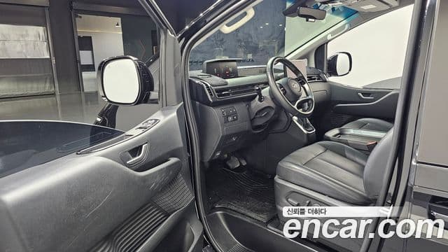 Hyundai Staria 2023 — Şəkil 10/20