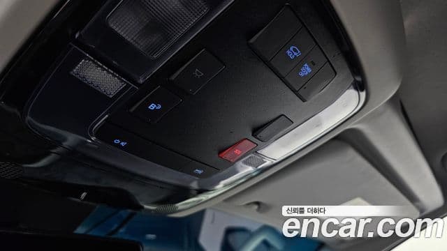 Hyundai Staria 2023 — Şəkil 17/20