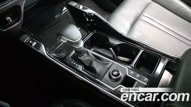 Kia Sorento 2023 — Şəkil 9/20