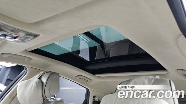 Genesis Electrified G80 2022 — ფოტო 17/20