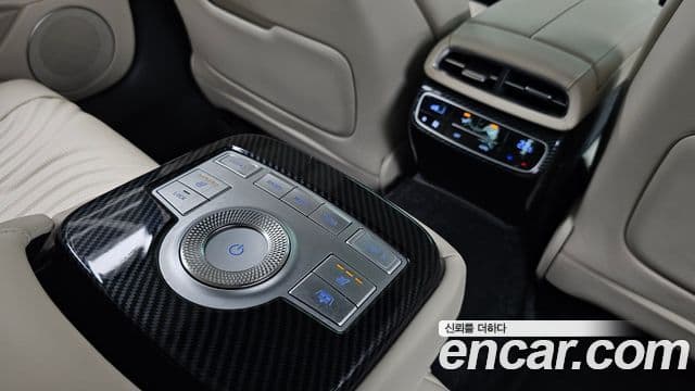 Genesis Electrified G80 2022 — ფოტო 19/20