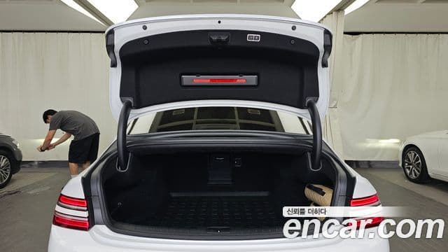 Genesis Electrified G80 2022 — ფოტო 20/20