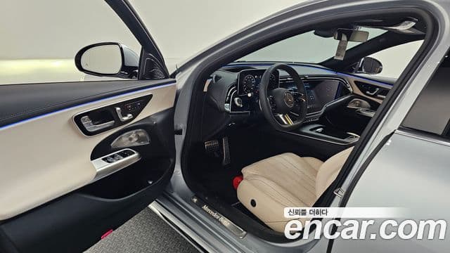Mercedes-Benz E-Class 2025 — ფოტო 9/20