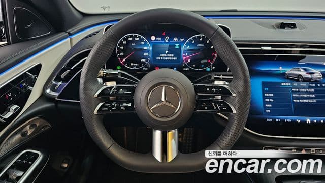 Mercedes-Benz E-Class 2025 — ფოტო 13/20
