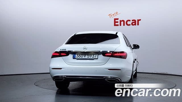 Mercedes-Benz E-Class 2020 — Şəkil 4/20