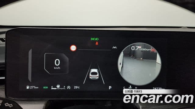 Kia K5 2024 — ფოტო 8/20