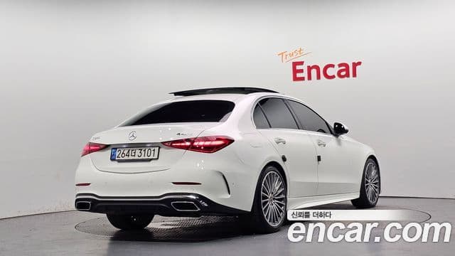 Mercedes-Benz C-Class 2023 — Фото 2/20