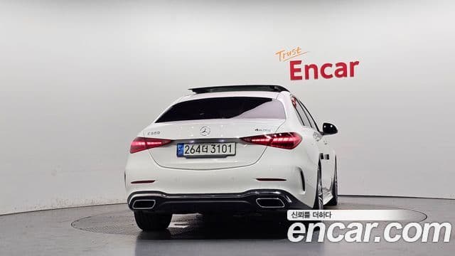Mercedes-Benz C-Class 2023 — Фото 4/20