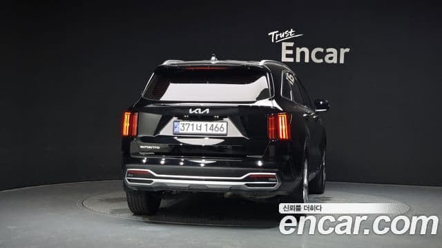Kia Sorento 2023 — Şəkil 4/20