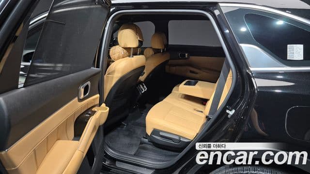 Kia Sorento 2023 — Şəkil 11/20