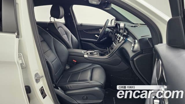 Mercedes-Benz GLC-Class 2019 — Фото 11/20