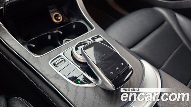 Mercedes-Benz GLC-Class 2019 — Фото 16/20