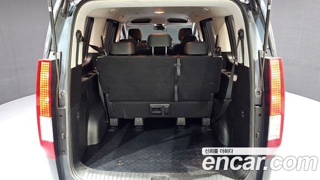 Hyundai Staria 2022 — ფოტო 20/20