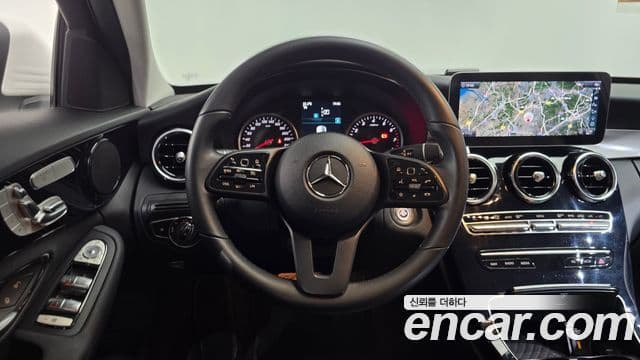 Mercedes-Benz C-Class 2019 — Фото 13/20