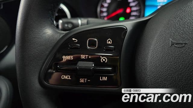 Mercedes-Benz C-Class 2019 — Фото 15/20