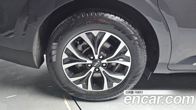 Kia Carnival 2022 — Фото 5/20