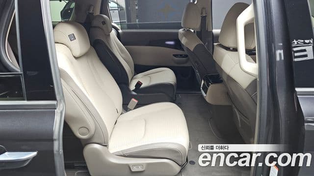 Kia Carnival 2022 — Фото 11/20