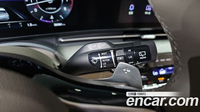 Kia Carnival 2022 — Фото 18/20