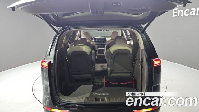 Kia Carnival 2022 — Фото 20/20