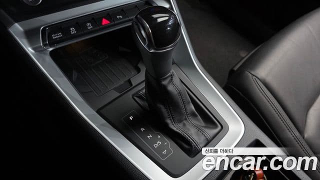 Audi Q3 2020 — ფოტო 9/20
