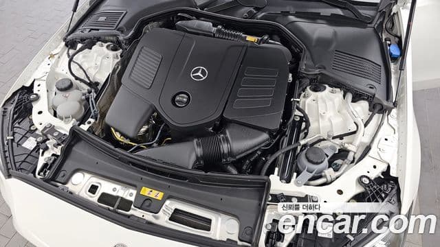 Mercedes-Benz C-Class 2025 — Фото 6/20