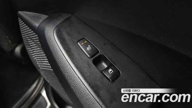 Kia Seltos 2022 — ფოტო 19/20
